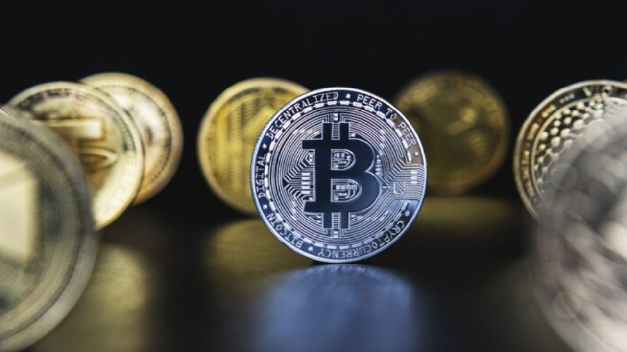 Latest Bitcoin News Today 2025: ETF Developments and Regulatory Updates